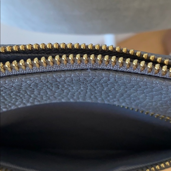 A New Day - Gray vegan leather crossbody purse - Picture 4 of 7